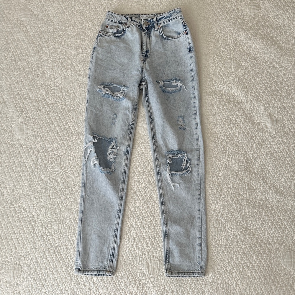 Primark Women’s Boyfriend Distressed Light Wash Blue Denim Jeans Size 2